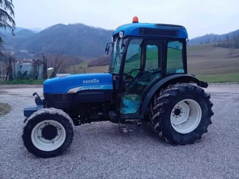 E-FARM: New Holland TN95F - Tractor - id PNLTABZ - Año: 2009 - Horas: 5100,Potencia del motor: 95,Italia