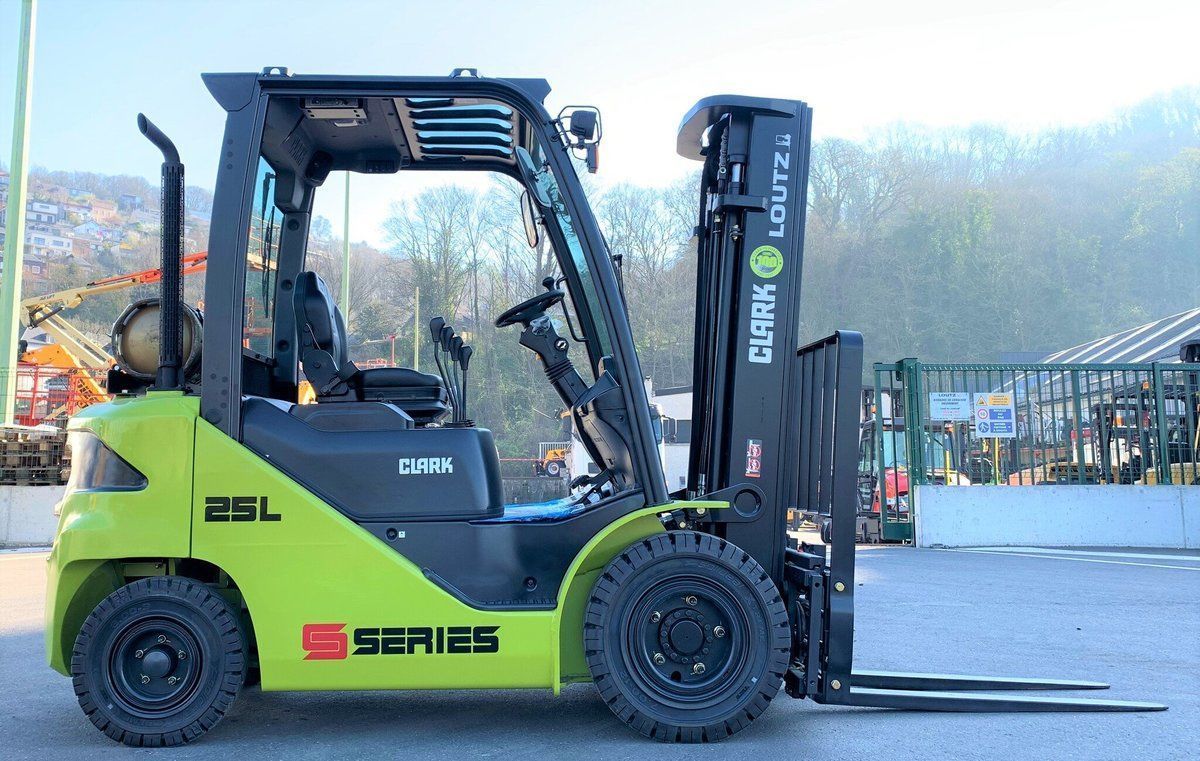 Clark s25l Вилочный погрузчик 20 000 €