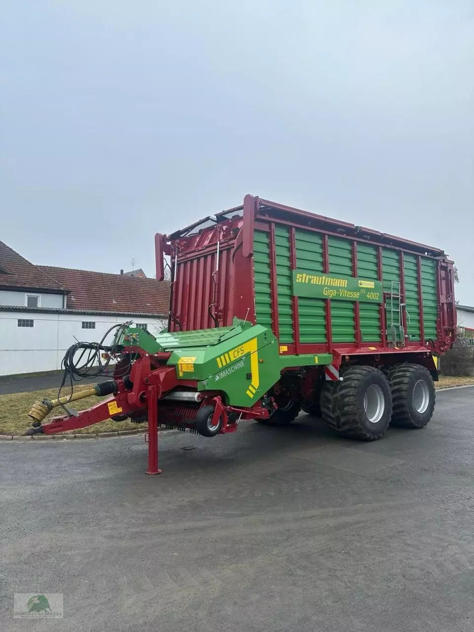 E-FARM: Strautmann Giga-Vitesse CFS 4002 - Remorque - id PCE4VNE - 110 000 € - Année: 2023 - Allemagne