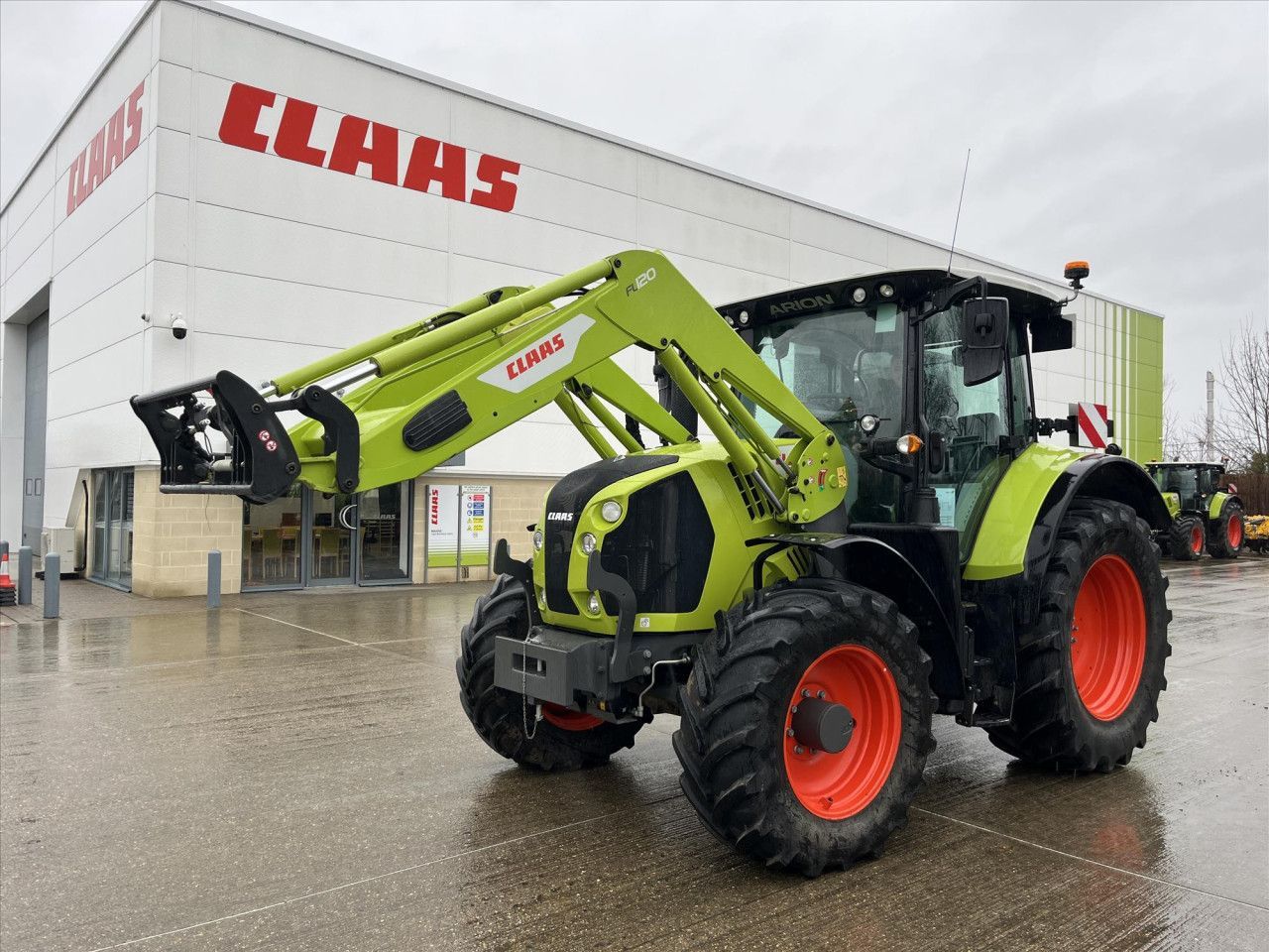 E-FARM: Claas Arion 530 CIS - Traktor - id EMDZUBI - 87.043 € - Produktionsår: 2021 - Motortimer: 2.028,Motoreffekt (HP): 145,Storbritanien