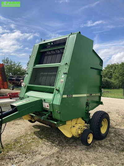 E-FARM: John Deere 550 - Baler - id MR5PGUK - €3,900 - Year of construction: 1995 - France