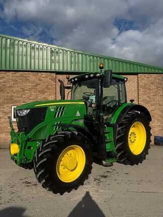John Deere 6215 R Τρακτέρ 115.057 €