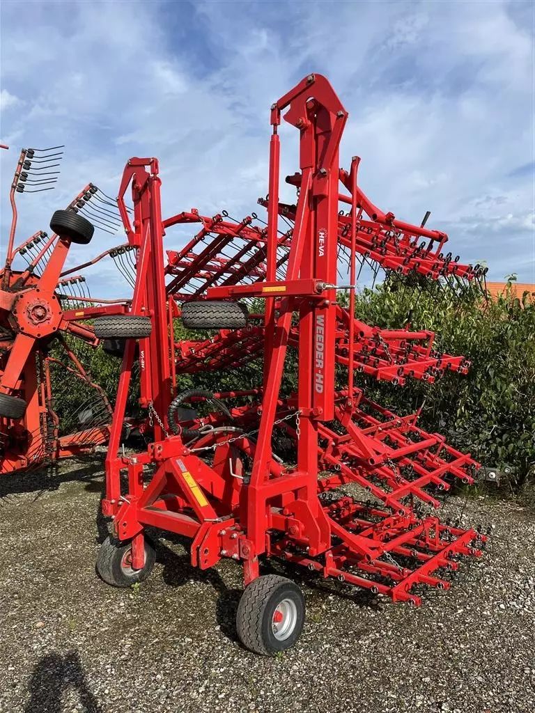 HE-VA weeder hd 12 mtr. som ny med 4 hjul og hurtig skift af tænder Mechanical weed control €10,978