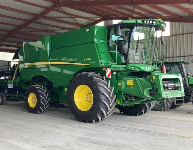 E-FARM: John Deere S770 - Mähdrescher - id VENVHDM - 350.000 € - Baujahr: 2023 - Abgelesene Motorstunden: 450,Frankreich