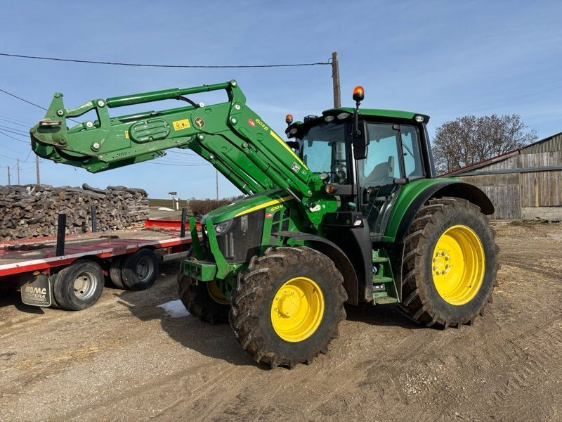 John Deere 6110 M Traktor 74.000 €