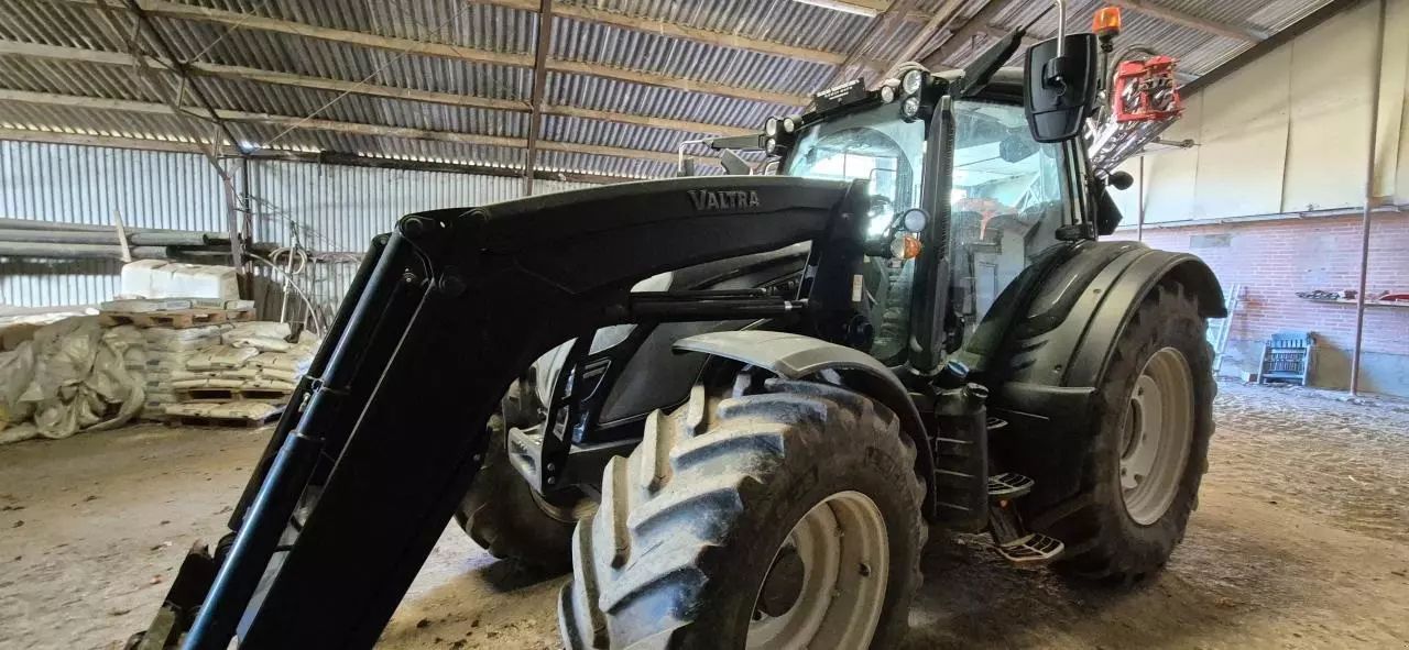 Valtra N 174 Tractor €99,699