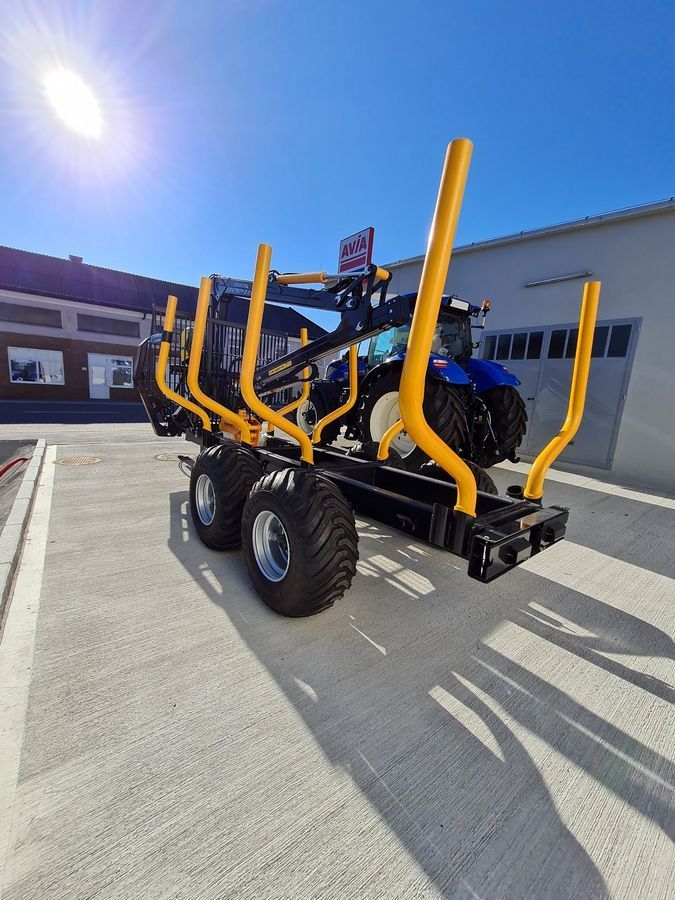 E-FARM: Country c700/t110s rückewagen - Forstanhänger - id I4NRC81 - 25.825 € - Baujahr: 2023 - Österreich