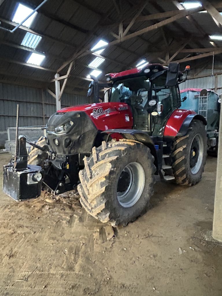 Case IH Puma 240 CVX Traktor 108.000 €