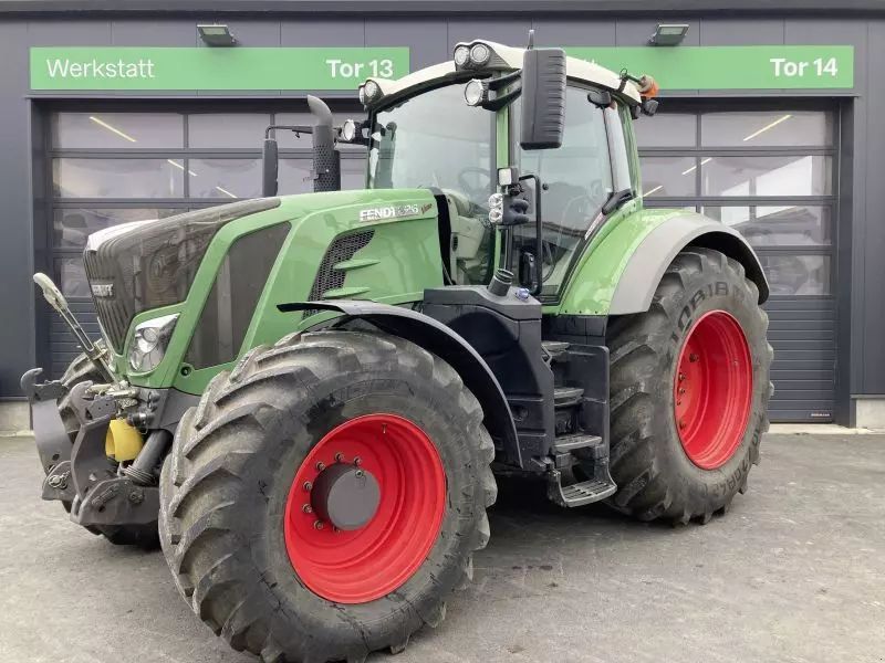 Fendt 826 Vario Profi+ Tractor €119,999