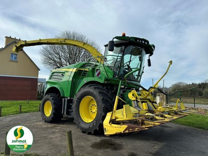 E-FARM: John Deere 8400 - Ensileuse automotrice - id QHMYLZW - 189 900 € - Année: 2017 - Lecture du nombre d'heure: 1 423,France