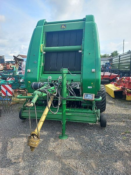 E-FARM: John Deere 864 - Πρέσσα - id PZ59NRU - 11.900 € - Χρονία: 2011 - Αυστρία