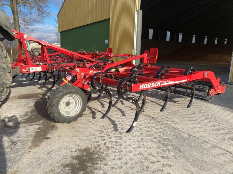 HORSCH Terrano 7 FM cultivator 25 500 €