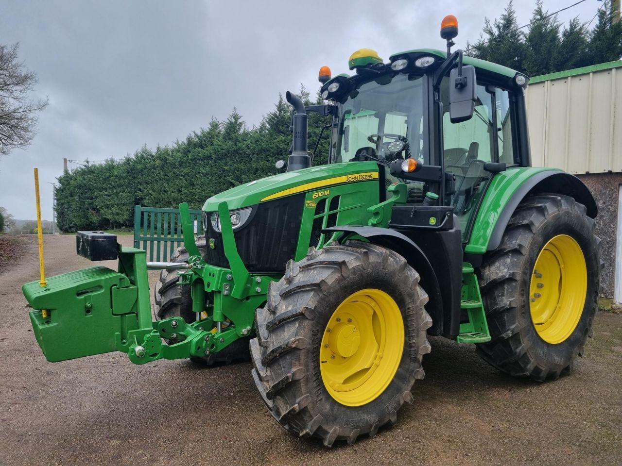 John Deere 6110 M Traktor 104.500 €