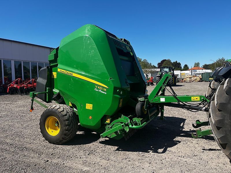 John Deere V451M Balownica
