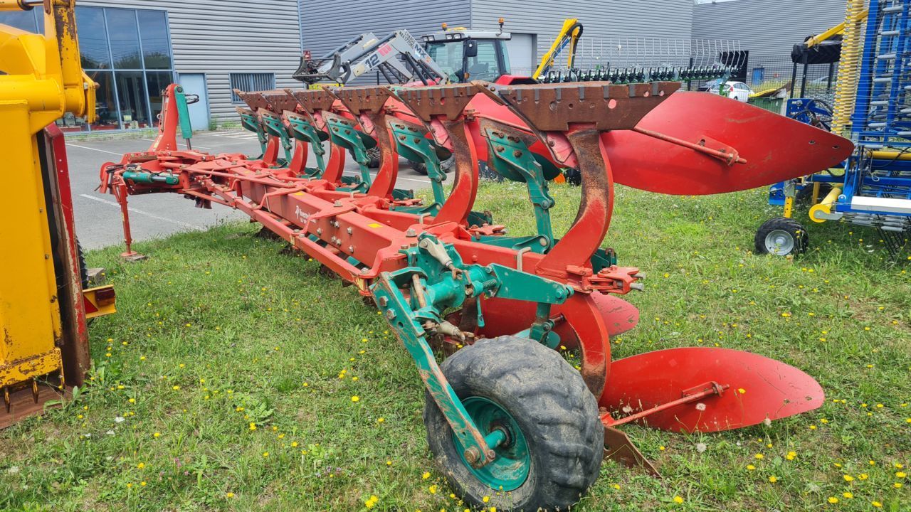 Kverneland EG 100/300 Plough €23,000
