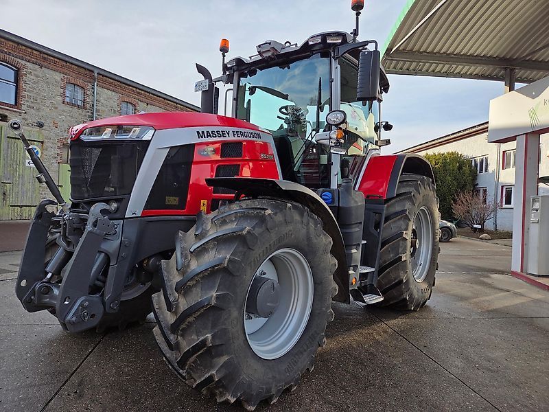 Massey Ferguson 8S.265 Tractor €155,000