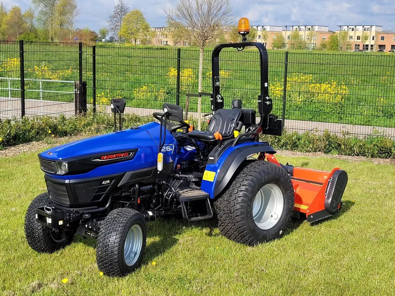 FARMTRAC 26 hst Traktor