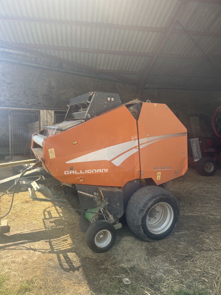 E-FARM: Gallignani ga ca 32 - Pressa - id XRIFSPJ - 8.000 € - Anno di costruzione: 2008 - Balle prodotte: 24.000,Francia