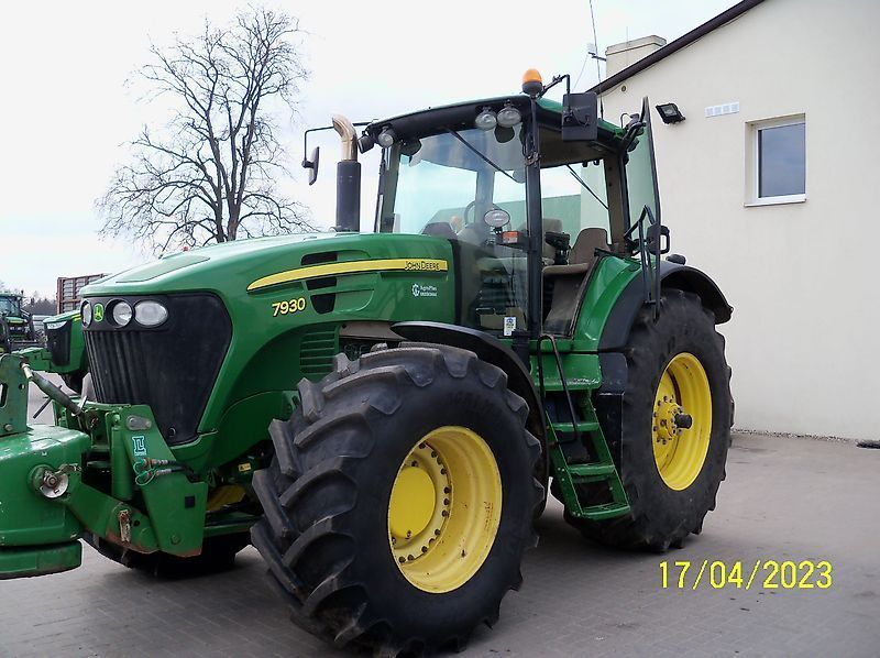 John Deere 7930 Tractor €69,850