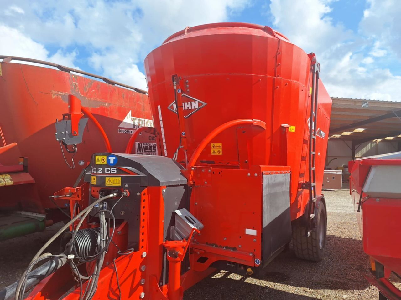E-FARM: Kuhn Profile Crossmix 20.2 CS - Mélangeurs d'alimentation - id QGFJIJP - 21 500 € - Année: 2019 - France