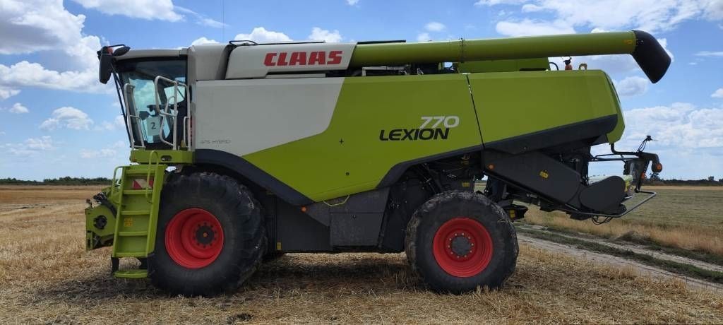 E-FARM: Claas Lexion 770 - Moissoneuse-batteuse - id 4QLSJJG - 215 000 € - Année: 2020 - Lecture du nombre d'heure: 1 800,Puissance du moteur (chevaux): 523,Lituanie