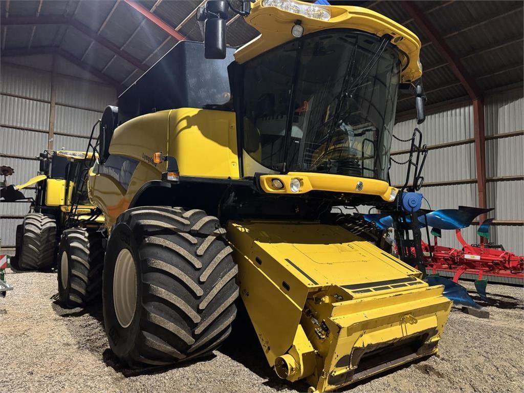 New Holland CR 9080 Moissonneuse-batteuse 80 150 €