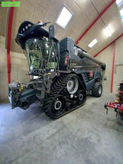 E-FARM: Massey Ferguson Ideal 7 - Combine harvester - id IFLXRST - €328,304 - Year of construction: 2021 - Engine hours: 433,Engine power (HP): 451,Denmark