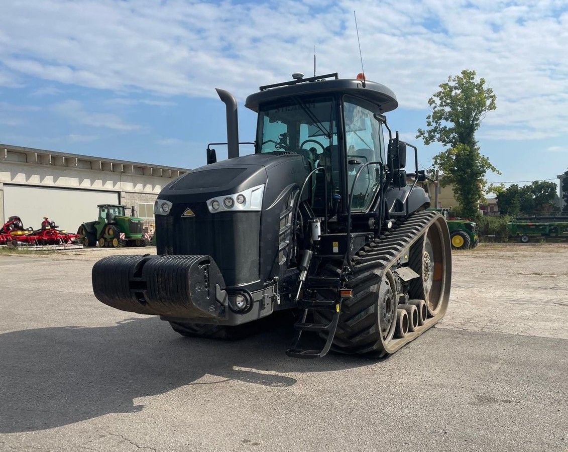 E-FARM: Challenger mt 775 e - Tractor - id ZTGR8SJ - Año: 2015 - Potencia del motor: 405,Italia