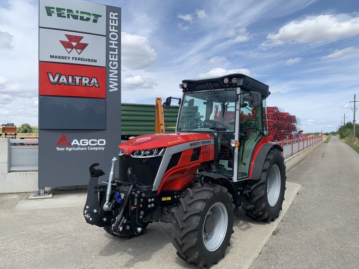 E-FARM: Massey Ferguson mf 3fr.95 - Traktor - id 48C8YUM - 82 917 € - Rok produkcji: 2023 - Moc silnika: 95,Austria