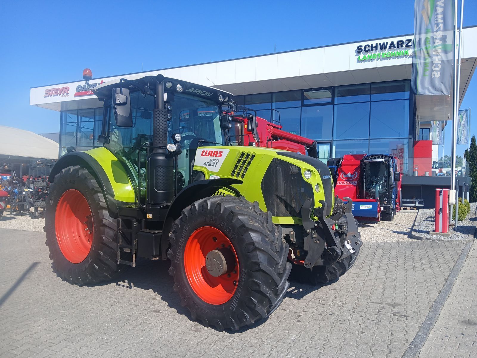 E-FARM: Claas Arion 660 CMATIC CEBIS - Tractor - id XDXYLXK - €79,136 - Year of construction: 2013 - Engine hours: 4,632,Engine power (HP): 189,Austria