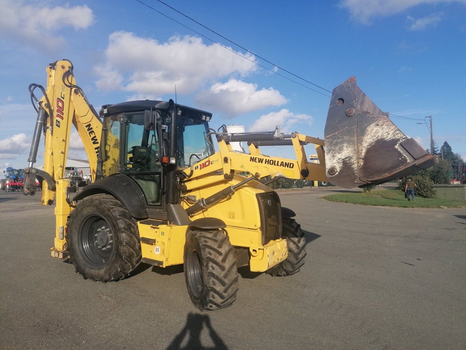 E-FARM: New Holland Powerstar 110 - Gravemaskine andet - id VUERCN1 - Produktionsår: 2020 - Frankrig