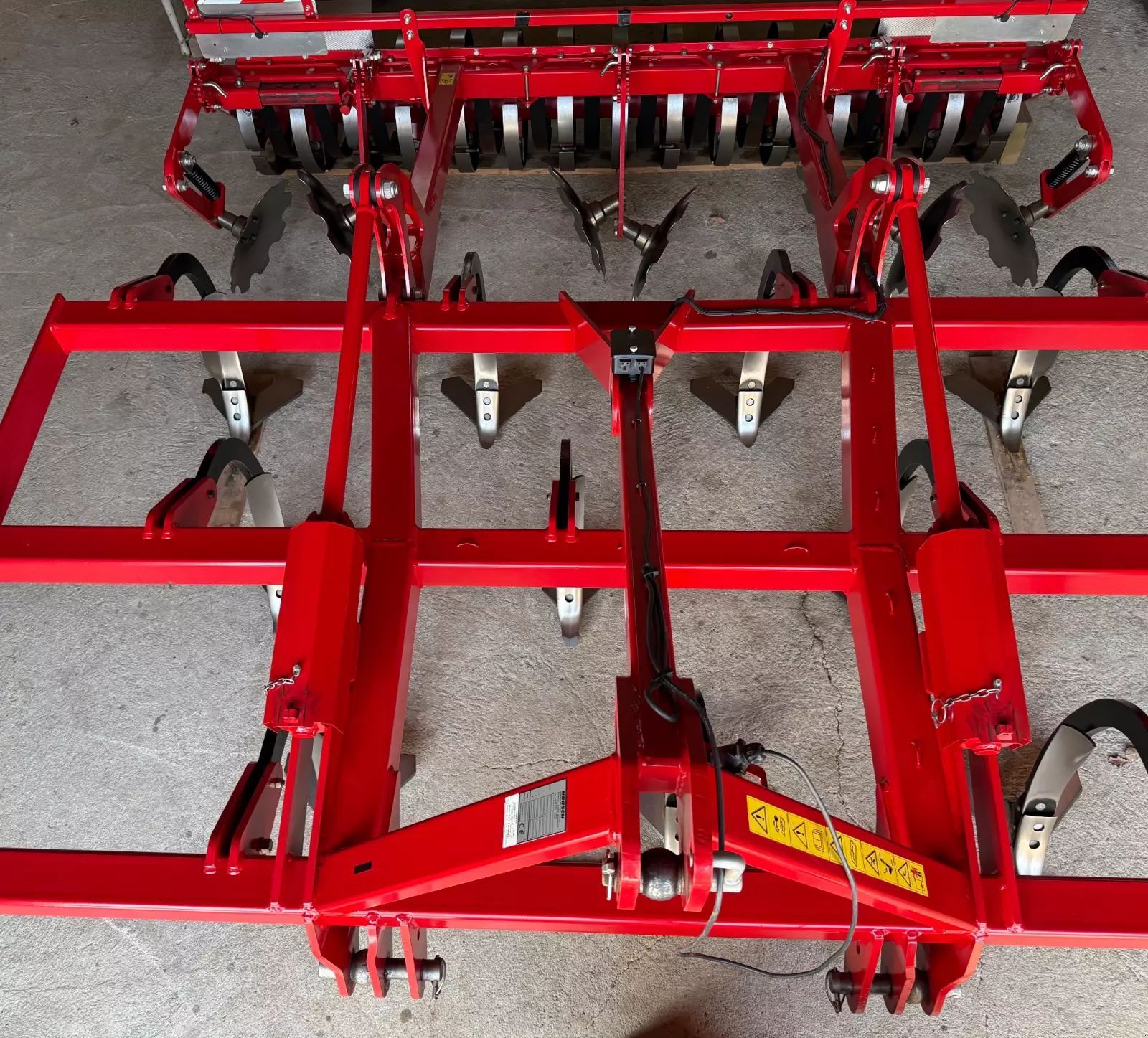 HORSCH Terrano 3 FX Cultivator €10,195