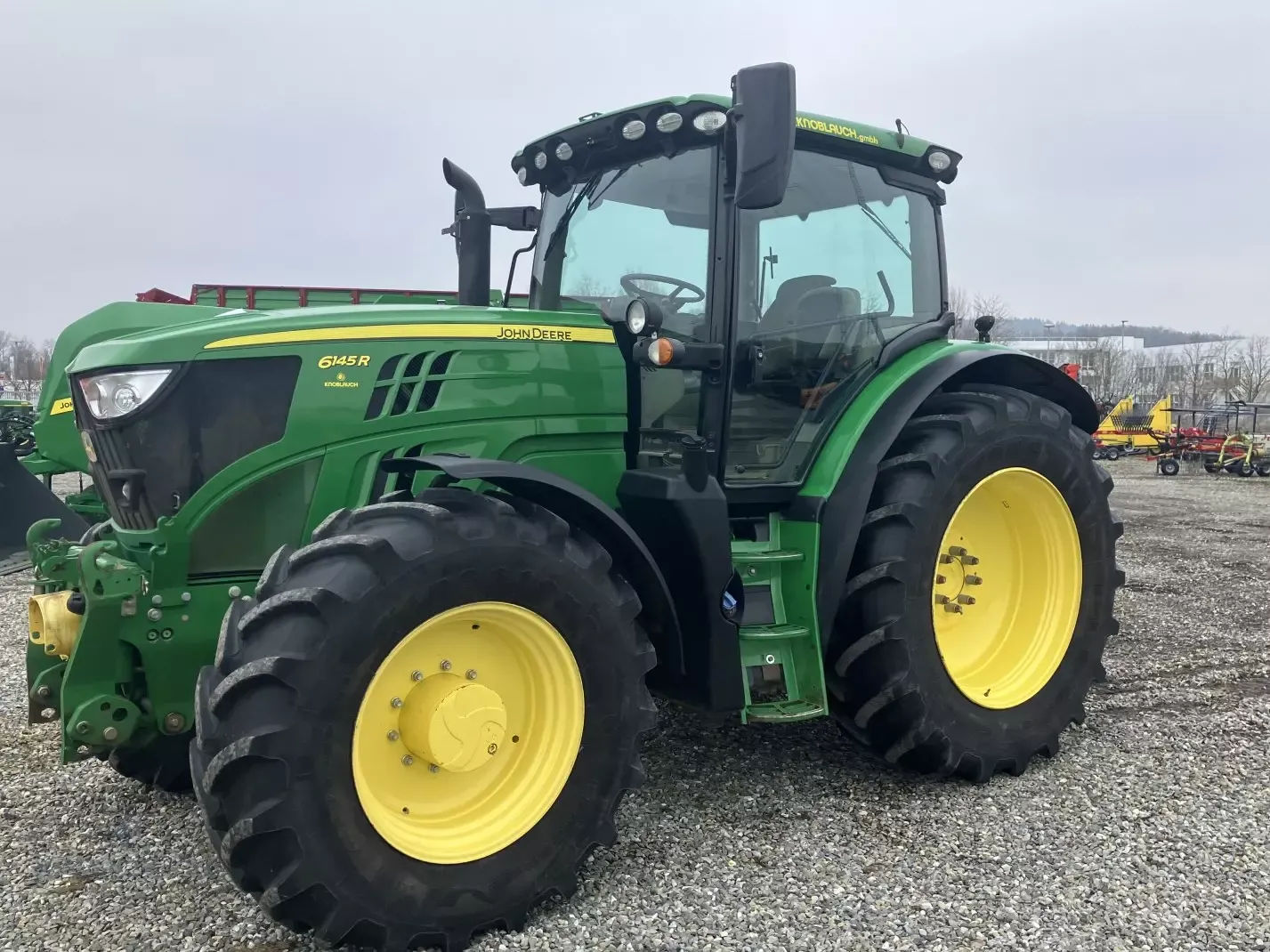E-FARM: John Deere 6145 R - Traktor - id UP8B3EE - 99.000 € - Baujahr: 2016 - Abgelesene Motorstunden: 4.000,Motorleistung (PS): 145,Deutschland