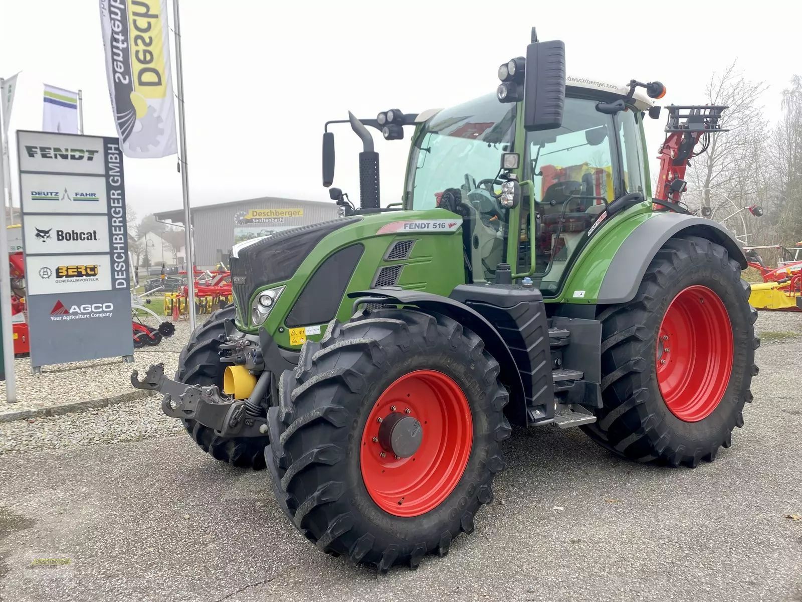 E-FARM: Fendt 516 Vario ProfiPlus - Tracteur - id SRXWPVW - 125 800 € - Année: 2021 - Lecture du nombre d'heure: 3 050,Puissance du moteur (chevaux): 163,Autriche