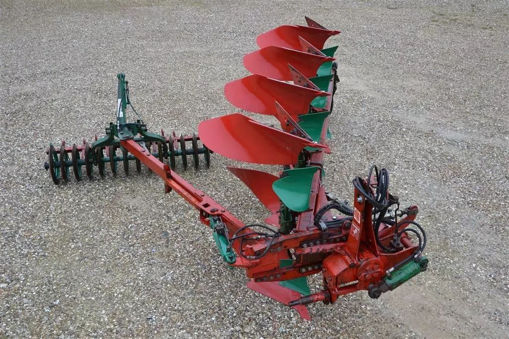 Kverneland 4-furet ld-100-160 med integreret pakker efterset - hydr løft- og indsving på pakker Arado 8566 €