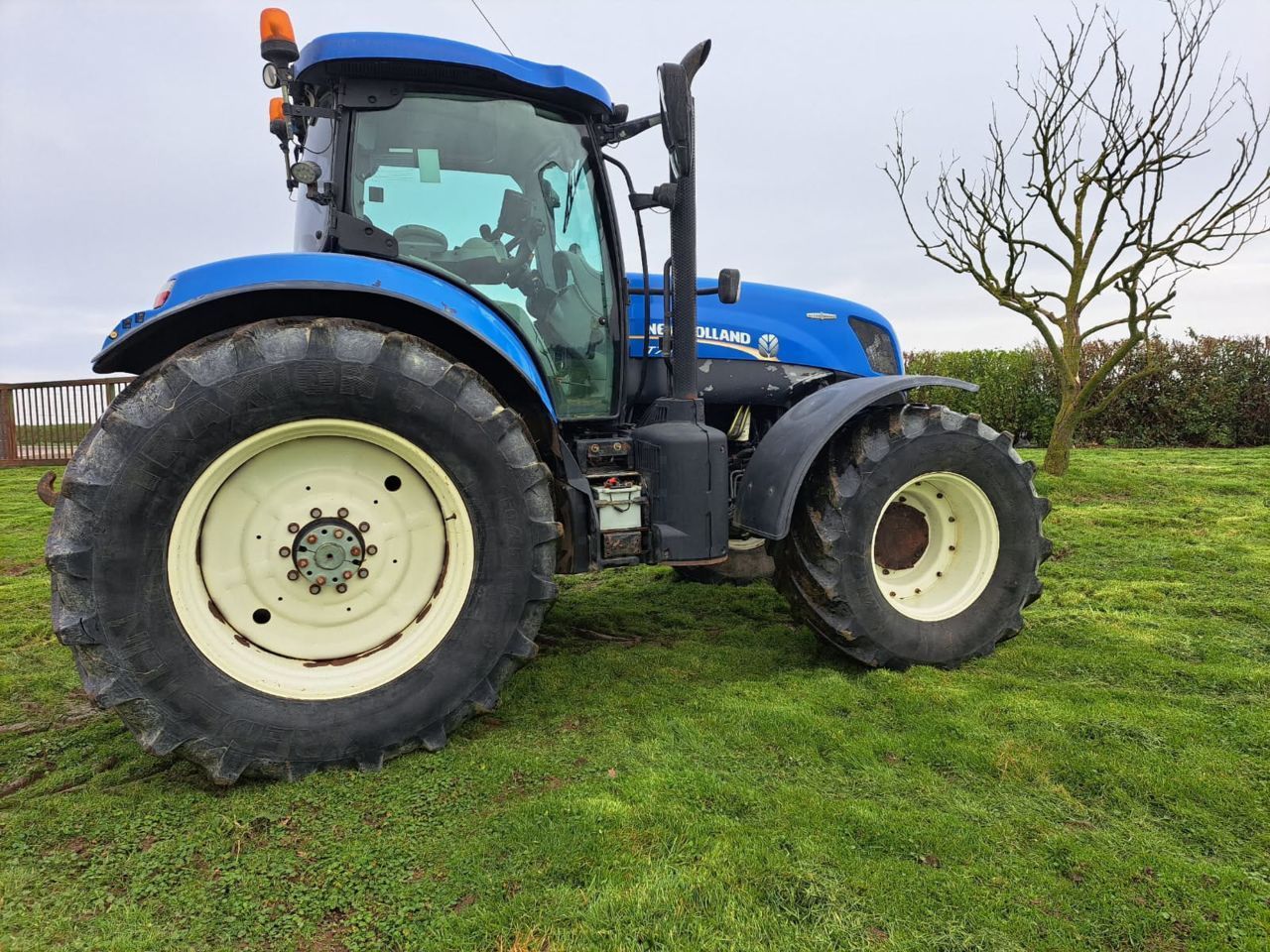 New Holland T7.250 Tractor €43,000