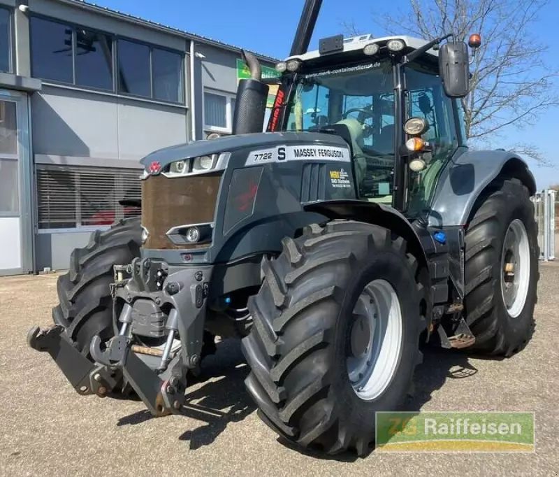 Massey Ferguson 7722 S Tractor €83,950