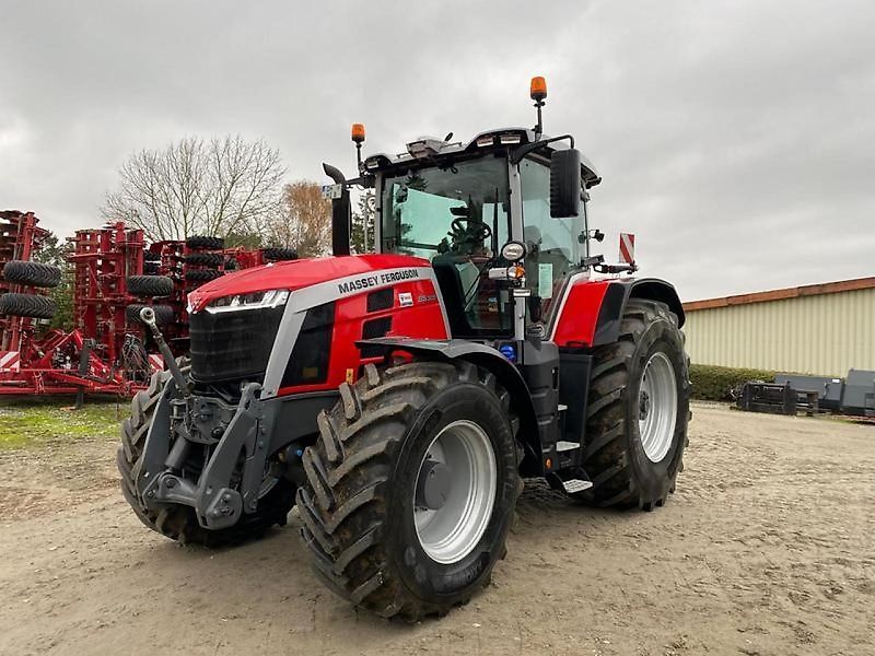 E-FARM: Massey Ferguson 8S.305 Exclusive - Tractor - id CGZMNKK - €173,000 - Year of construction: 2023 - Engine hours: 900,Engine power (HP): 305,Germany