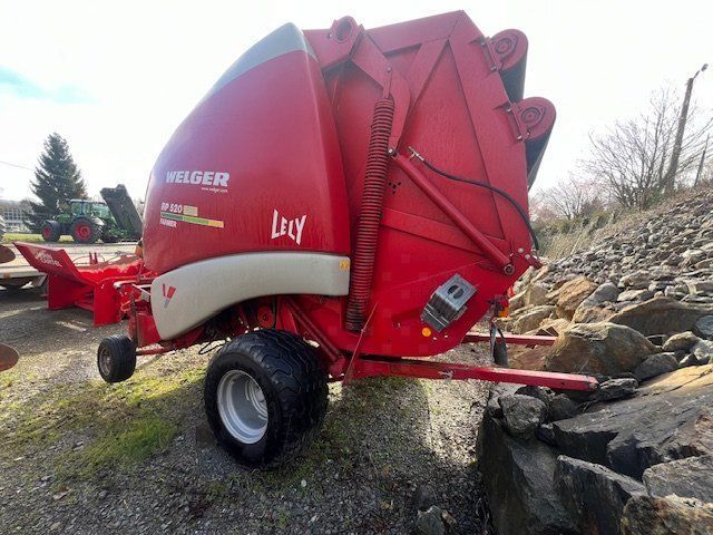 E-FARM: Lely-Welger rp 520 - Presse à balles - id HCEFIEY - 10 000 € - Année: 2005 - Balles produites: 25 000,France
