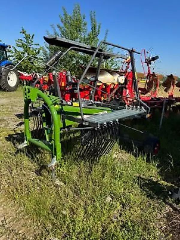 E-FARM: Fendt Former 426 DN - Zgrabiarka pokosowa - id U1GGLLR - 6870 € - Rok produkcji: 2024 - Francja