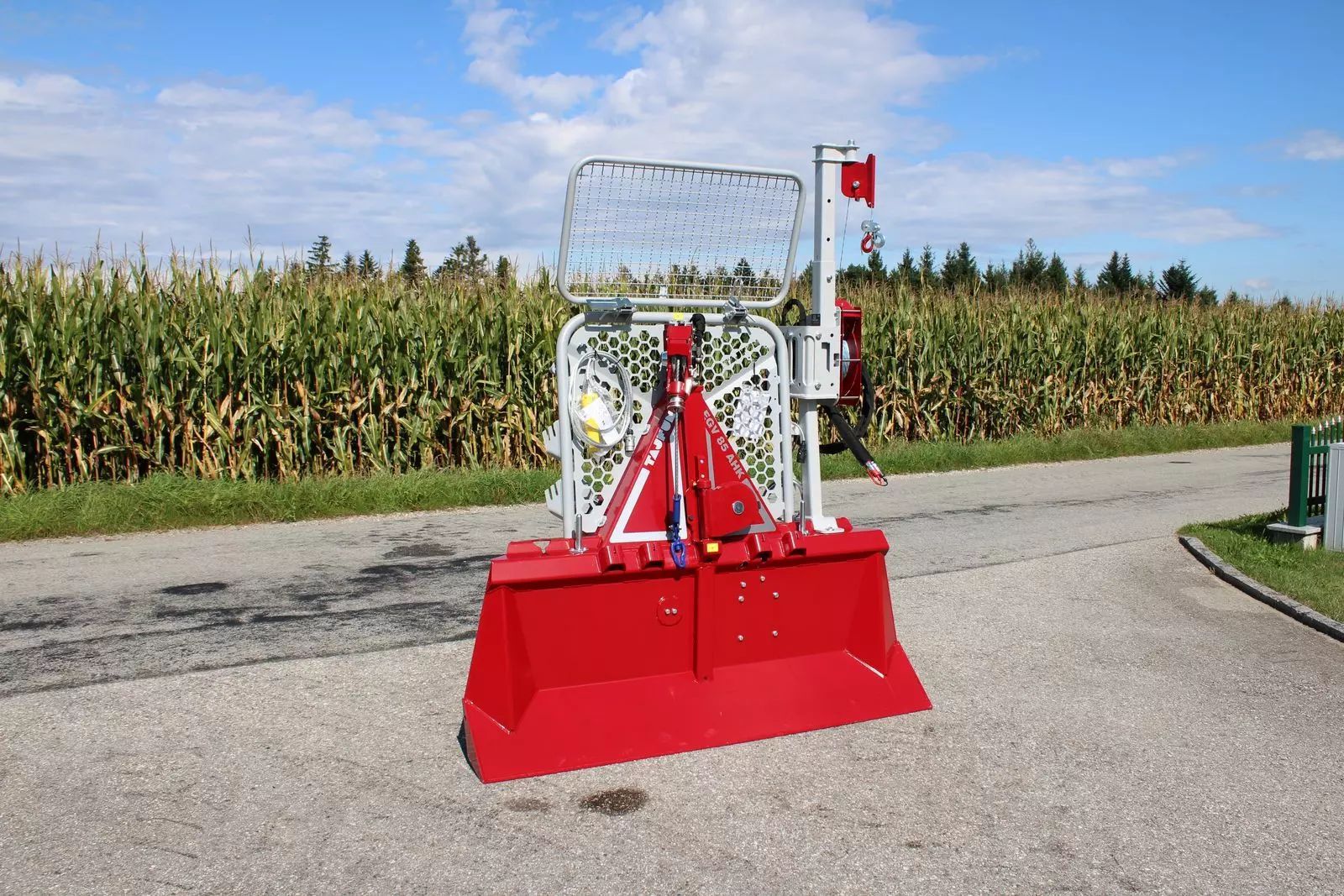 Tajfun tajfun egv 85 ahk sg 2,05 mit soma hilfswinde Forestry equipment €12,083