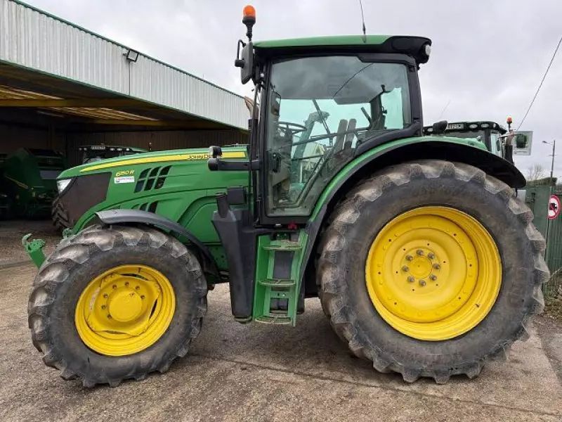 E-FARM: John Deere 6150 R - Tractor - id YVSP7GX - €62,500 - Year of construction: 2014 - Engine hours: 6,922,Engine power (HP): 150,France