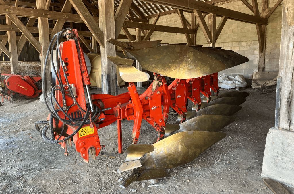 Kuhn varimaster 122 Plough €9,000