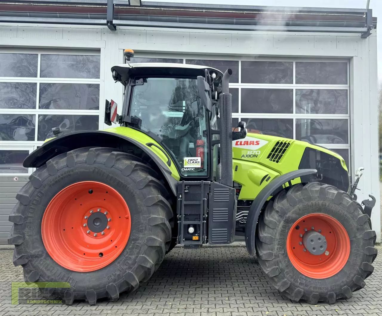 Claas Axion 870 Cmatic Traktor 179 800 €