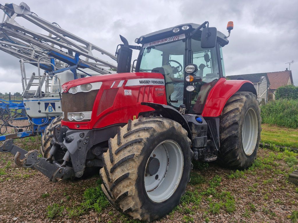 E-FARM: Massey Ferguson 6715S Dyna-6 Efficient - Tracteur - id SQLJBHS - 60 000 € - Année: 2017 - Lecture du nombre d'heure: 3 350,France