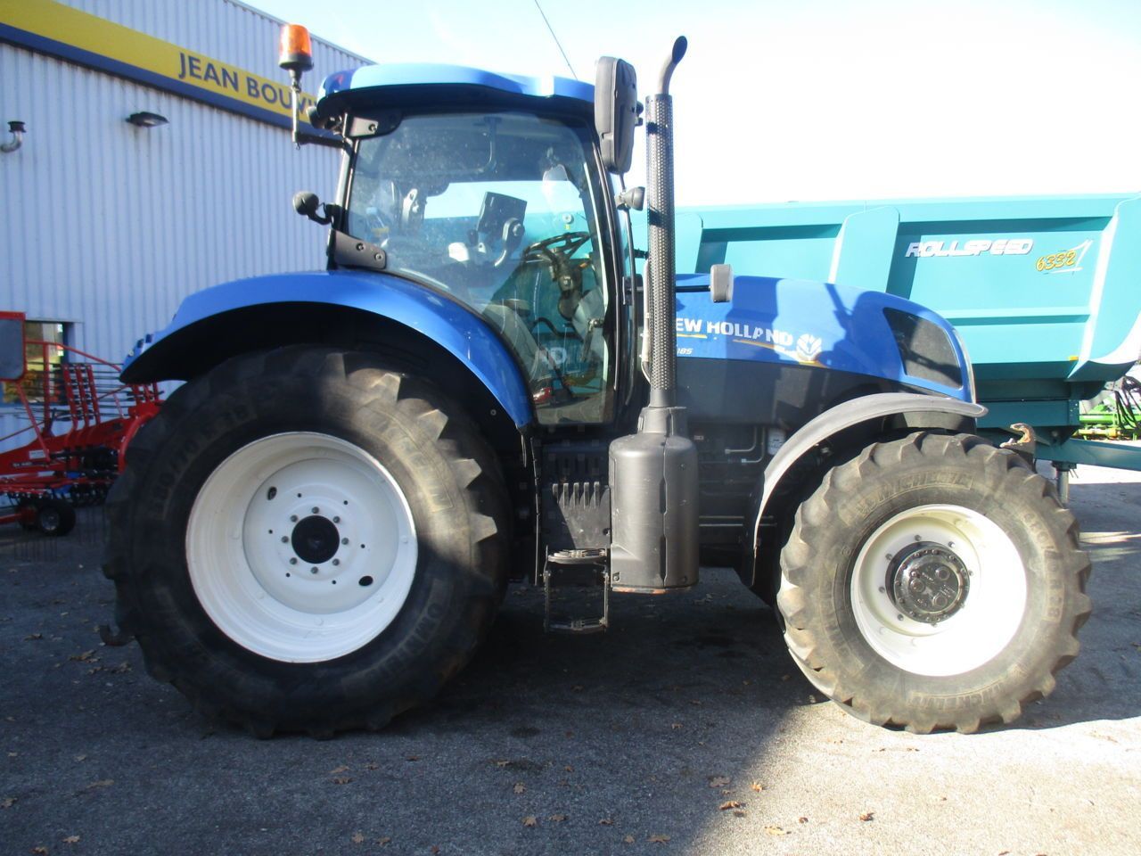 E-FARM: New Holland T7.185 - Tractor - id SZILVST - €53,000 - Year of construction: 2015 - Engine hours: 5,337,Engine power (HP): 140,France