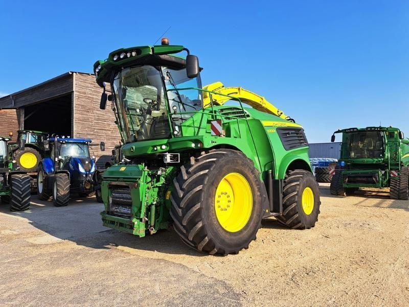 John Deere 9700 Self propelled forage harvester €195,000