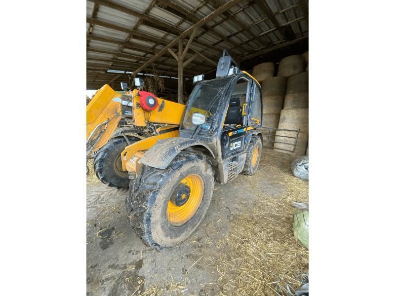 E-FARM: JCB 542 70 - Chargeur télescopique  - id DIHAKV1 - 60 000 € - Année: 2019 - Lecture du nombre d'heure: 4 600,Puissance du moteur (chevaux): 150,France