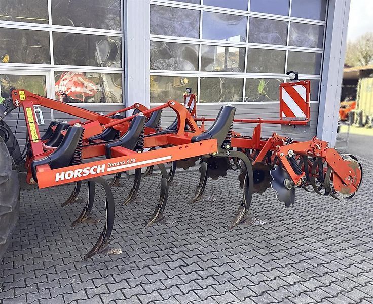 HORSCH Terrano 3 FX Cultivator €14,955