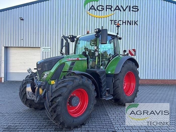 Fendt 724 Vario Profi Plus Tractor €211,000